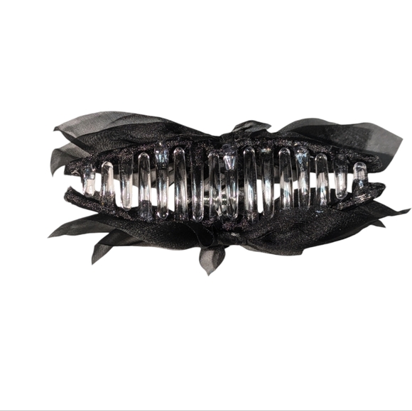 🍁 3/$15 Boutique Bow Hair Clip - Picture 4 of 5